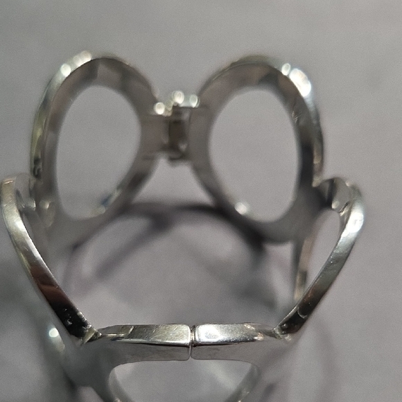 Chic Open Heart Silver Ring - Picture 3 of 5